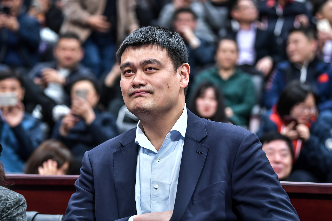 黄健翔:中国篮球现在也只有姚明,才能顶得住这次失败的所有后果