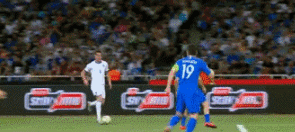 意大利1-0.gif