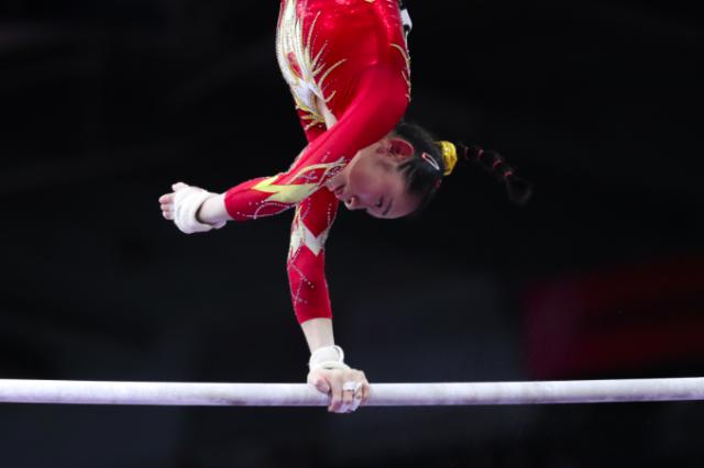 体操世锦赛美国女团强势卫冕 中国强项失常列第四